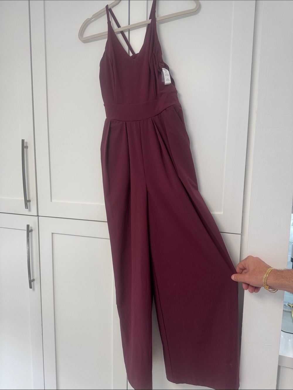 HALARA Burgundy V-Neck Wide-Leg Jumpsuit with Spaghetti Straps two side pockets